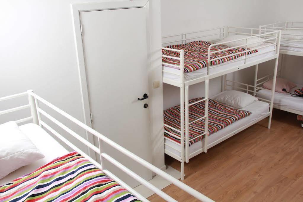 Brussels Hello Hostel Koekelberg Eksteriør billede